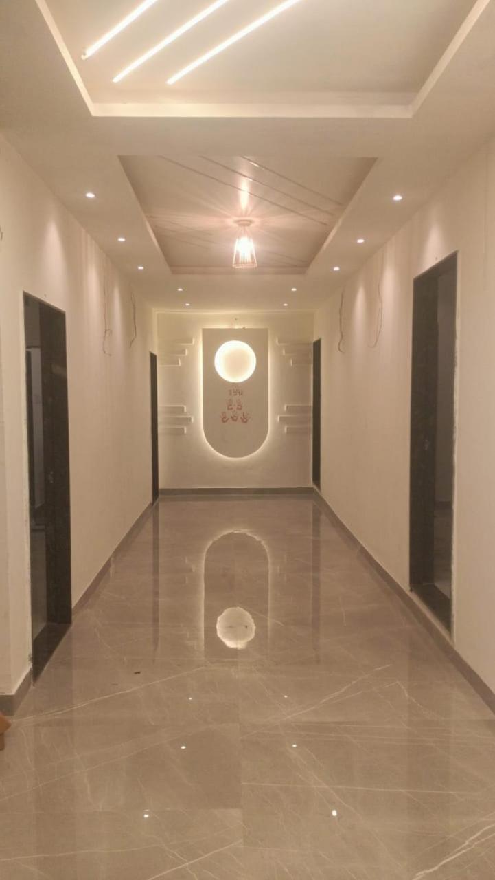 Maharaja Guest House Nashikkar Akalkot Екстериор снимка