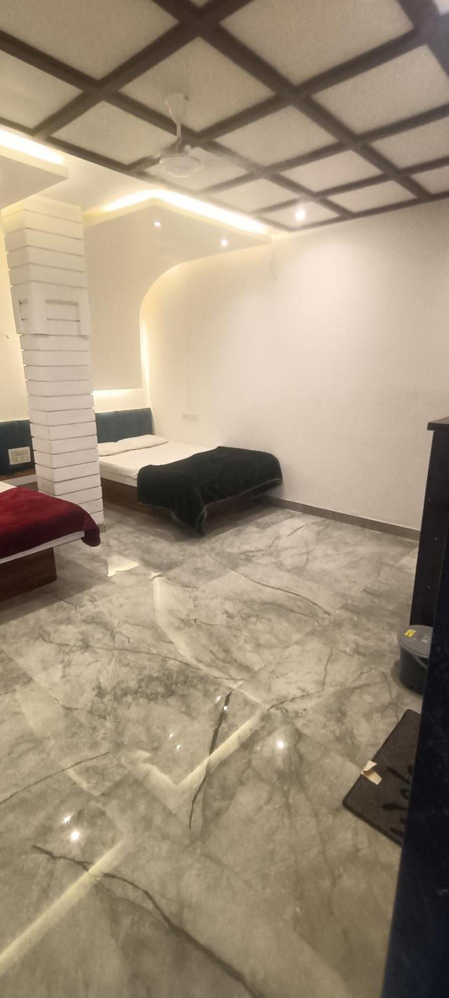 Maharaja Guest House Nashikkar Akalkot Екстериор снимка
